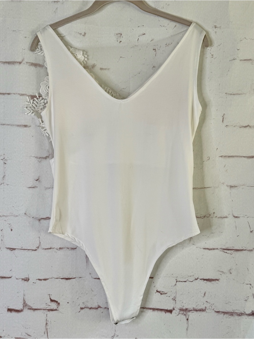 Vintage Coquette Ivory Lace detail V-neck Sleeveless Snap Closure Bodysuit M - Picture 8 of 15
